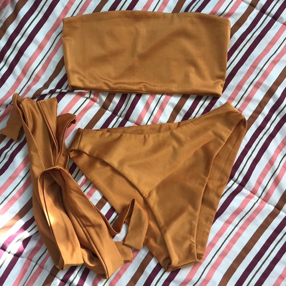 Bathing suit